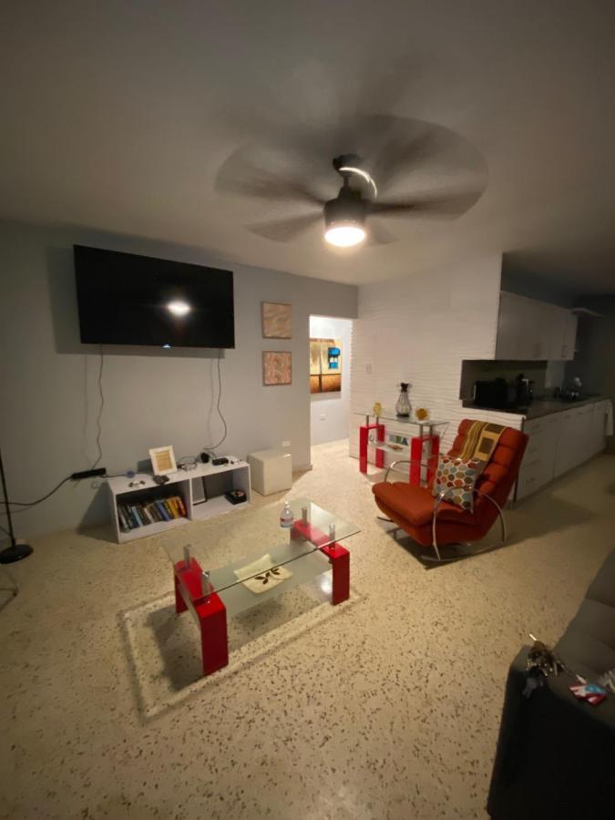 Cozy Beach Apartment Лукільо Екстер'єр фото